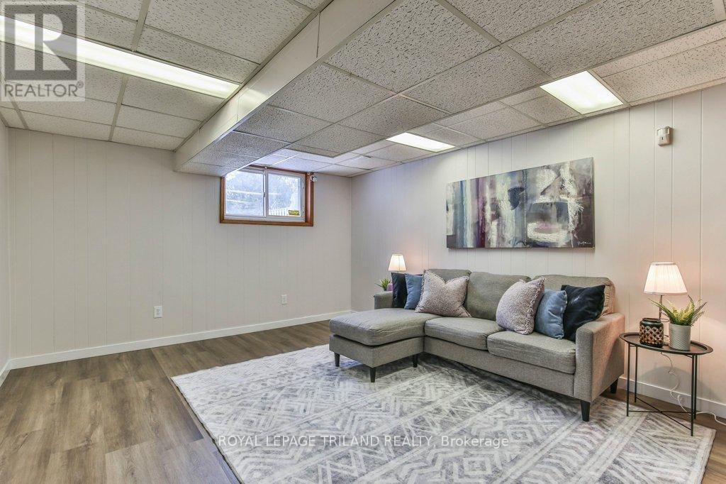 960 Osgoode Drive, London South, Ontario  N6E 1E1 - Photo 32 - X12543864