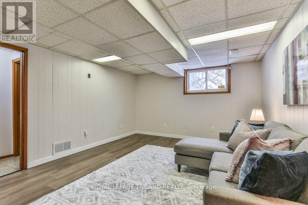 960 Osgoode Drive, London South, Ontario  N6E 1E1 - Photo 33 - X12543864