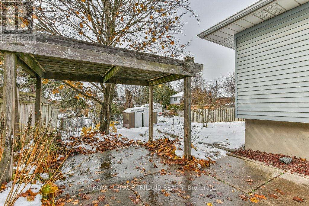960 Osgoode Drive, London South, Ontario  N6E 1E1 - Photo 45 - X12543864