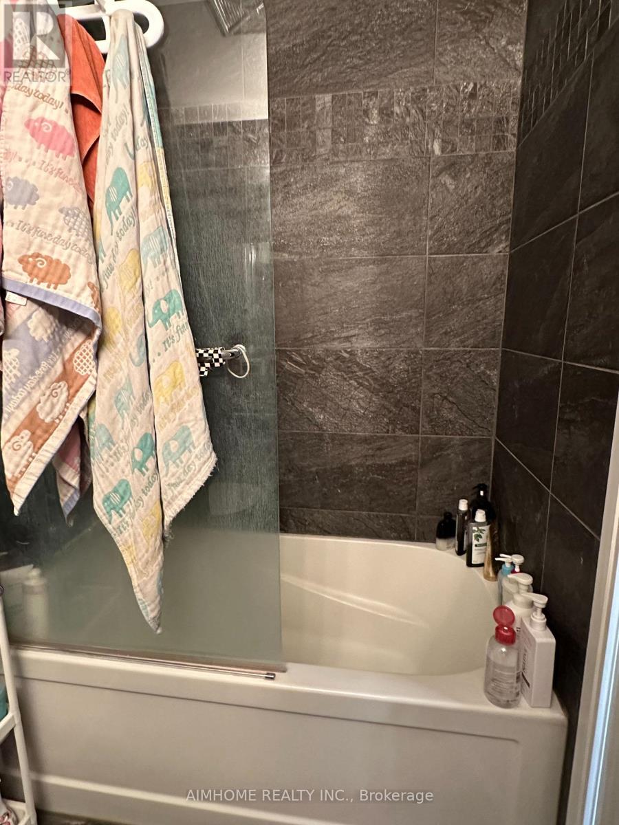 2301 - 50 Absolute Avenue, Mississauga, Ontario  L4Z 0A8 - Photo 13 - W12543830