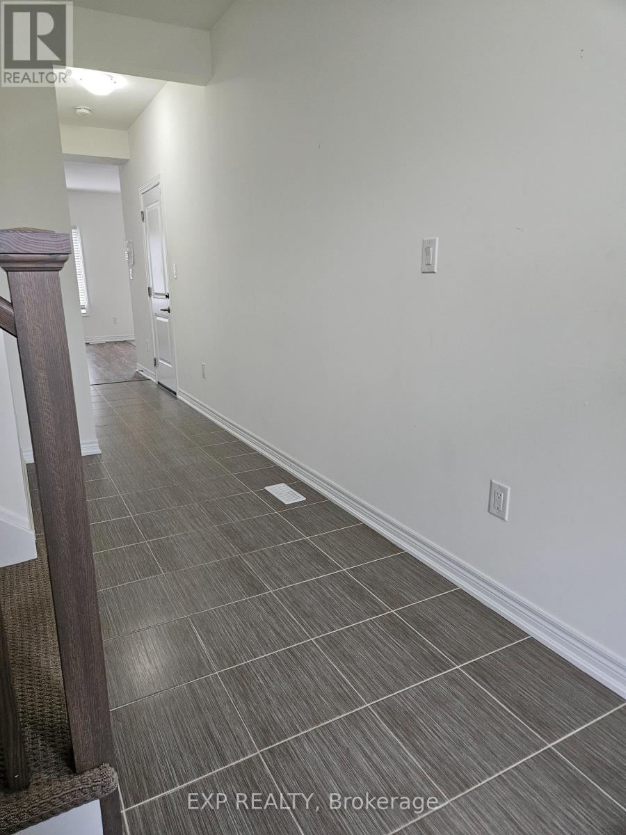 180 Sunflower Place, Welland, Ontario  L3C 0H9 - Photo 10 - X12543840