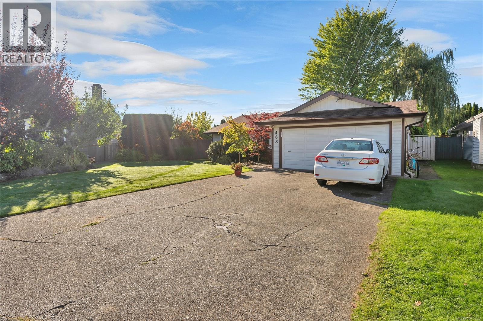 468 Raza Pl, Campbell River, British Columbia  V9W 6T3 - Photo 3 - 1015333