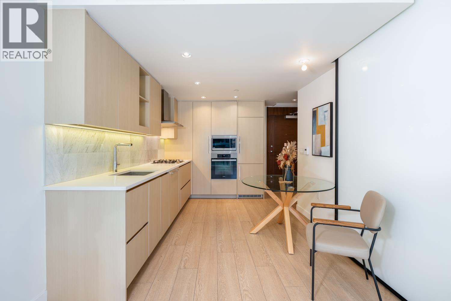 308 89 Nelson Street, Vancouver, British Columbia  V6Z 0E7 - Photo 2 - R3066234