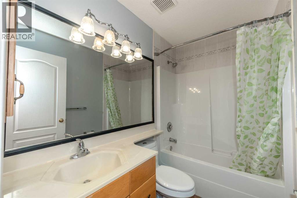 25 Hidden Valley Manor Nw, Calgary, Alberta  T3A 5V4 - Photo 26 - A2269849