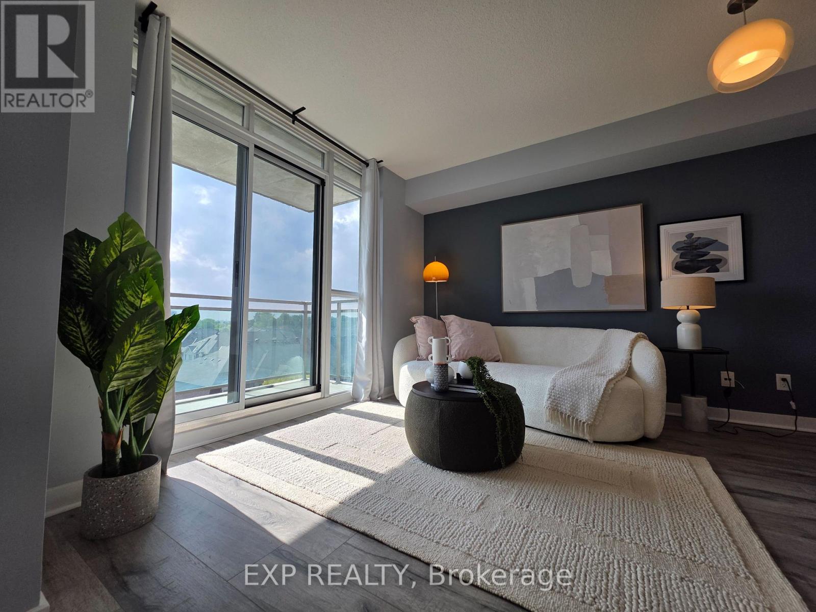 723 - 120 Dallimore Circle, Toronto, Ontario  M3C 4J1 - Photo 4 - C12543856