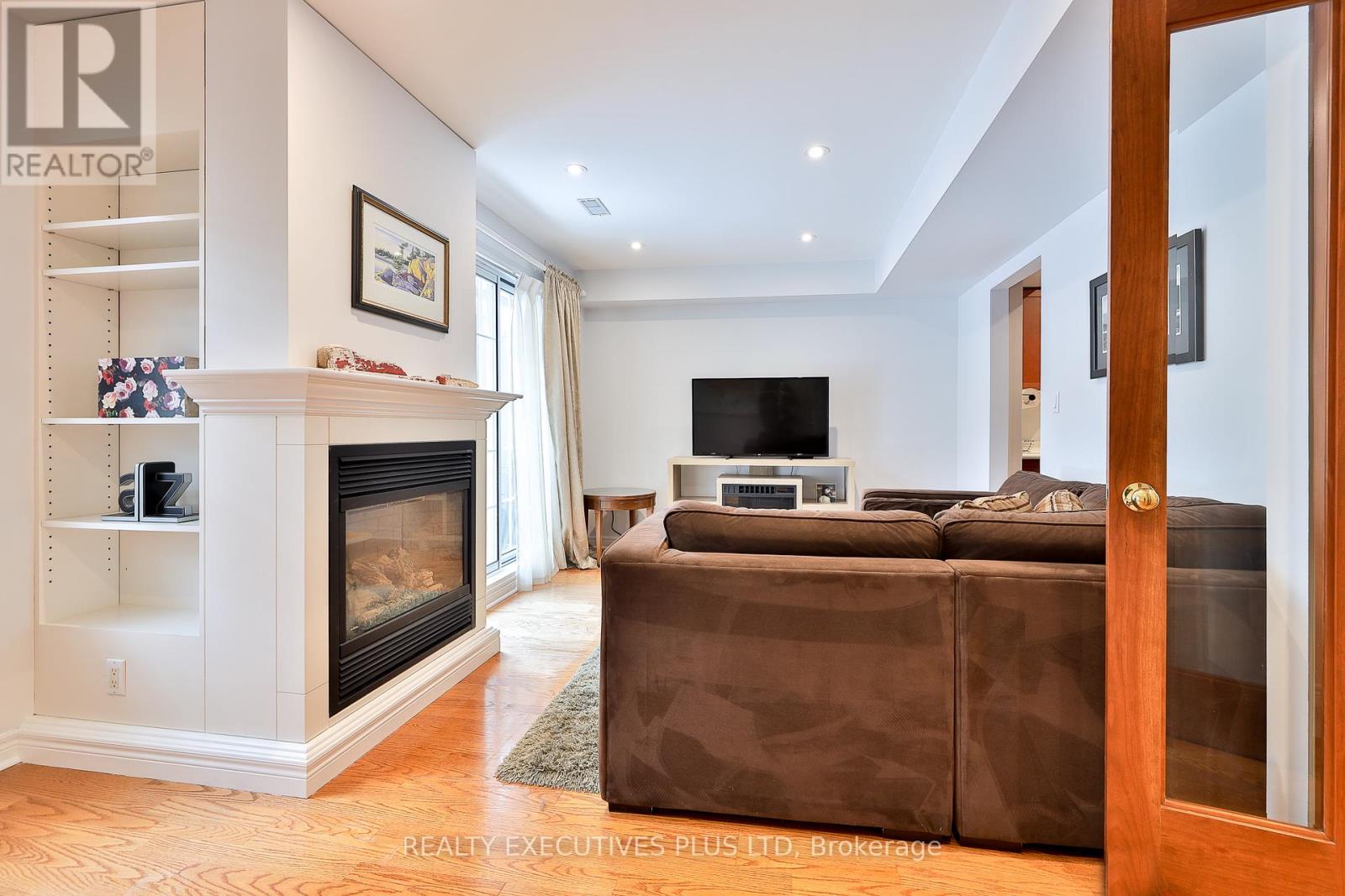 2 - 35 Massey Street, Toronto, Ontario  M6J 3W4 - Photo 14 - C12543862