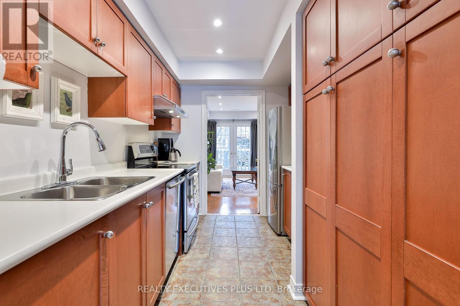 2 - 35 Massey Street, Toronto, Ontario  M6J 3W4 - Photo 8 - C12543862