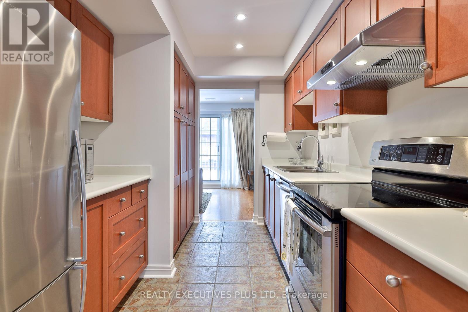 2 - 35 Massey Street, Toronto, Ontario  M6J 3W4 - Photo 9 - C12543862