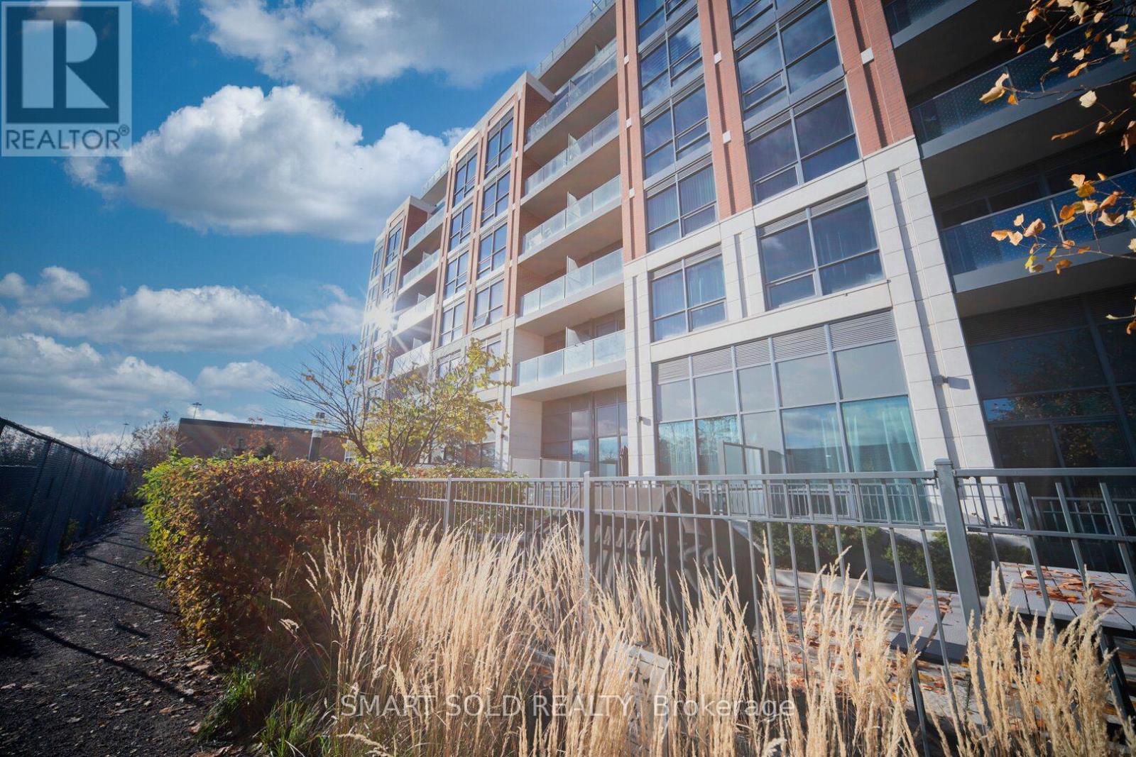 207 - 31 Tippett Road, Toronto, Ontario  M3H 2V1 - Photo 46 - C12543868