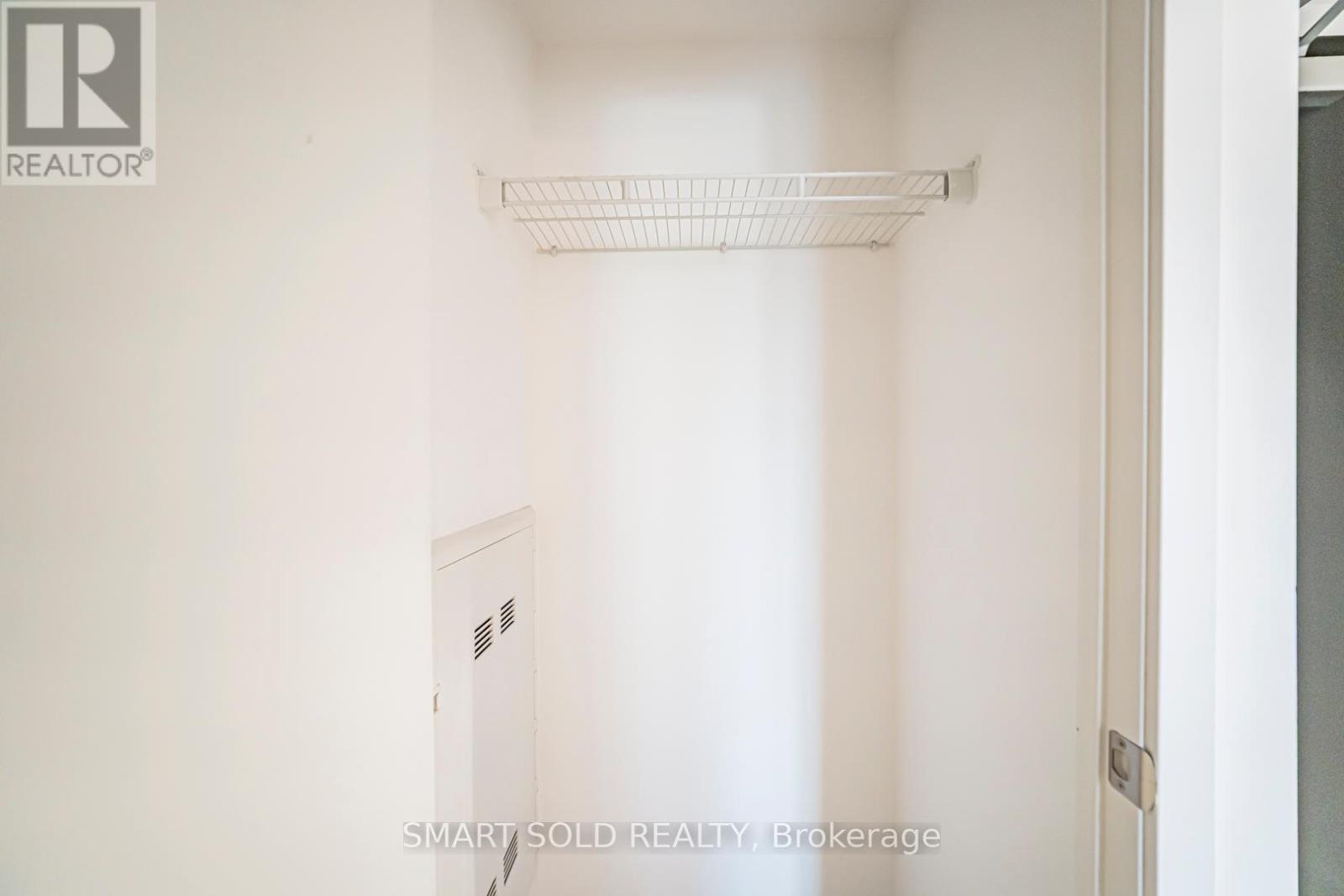 207 - 31 Tippett Road, Toronto, Ontario  M3H 2V1 - Photo 6 - C12543868