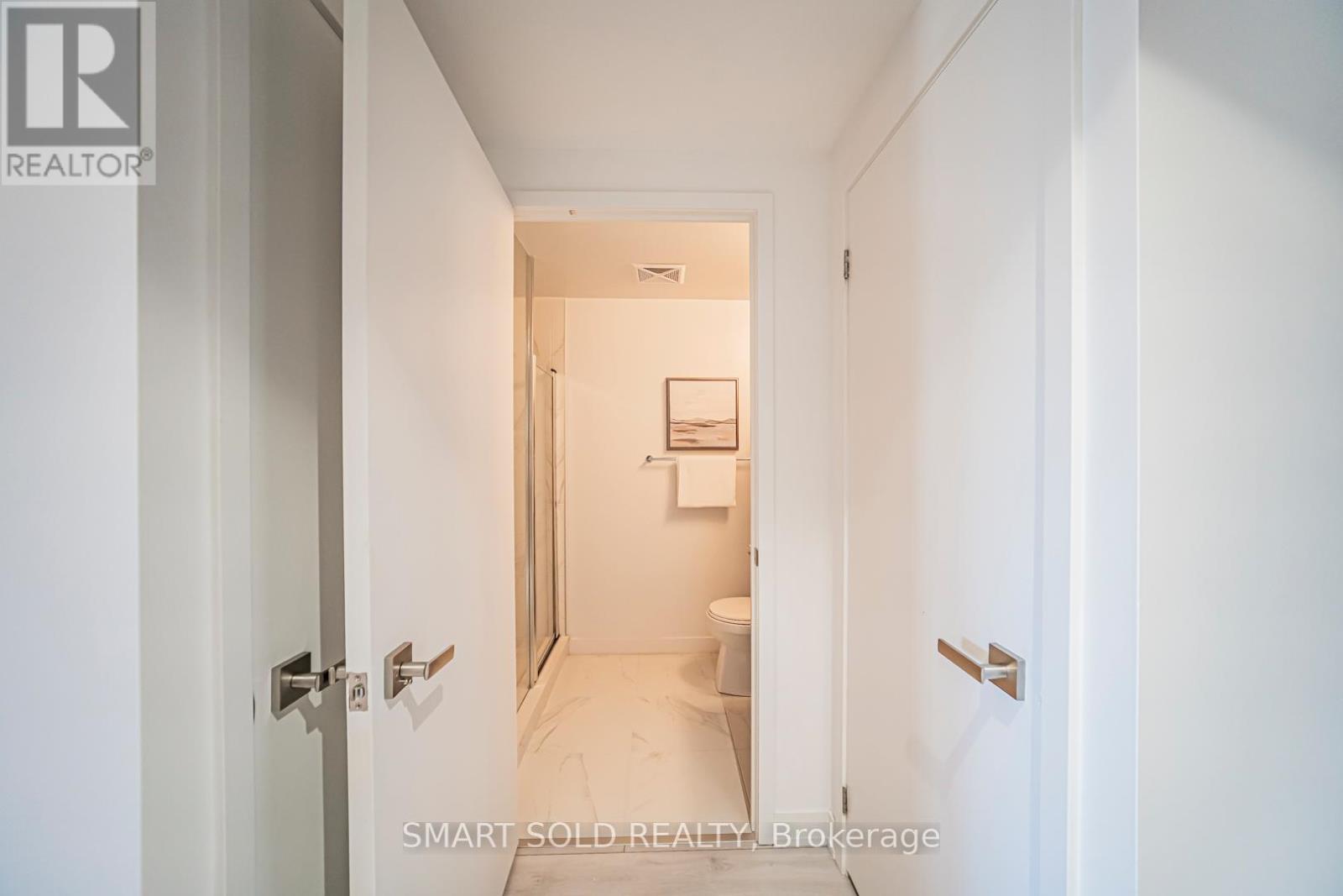 207 - 31 Tippett Road, Toronto, Ontario  M3H 2V1 - Photo 7 - C12543868