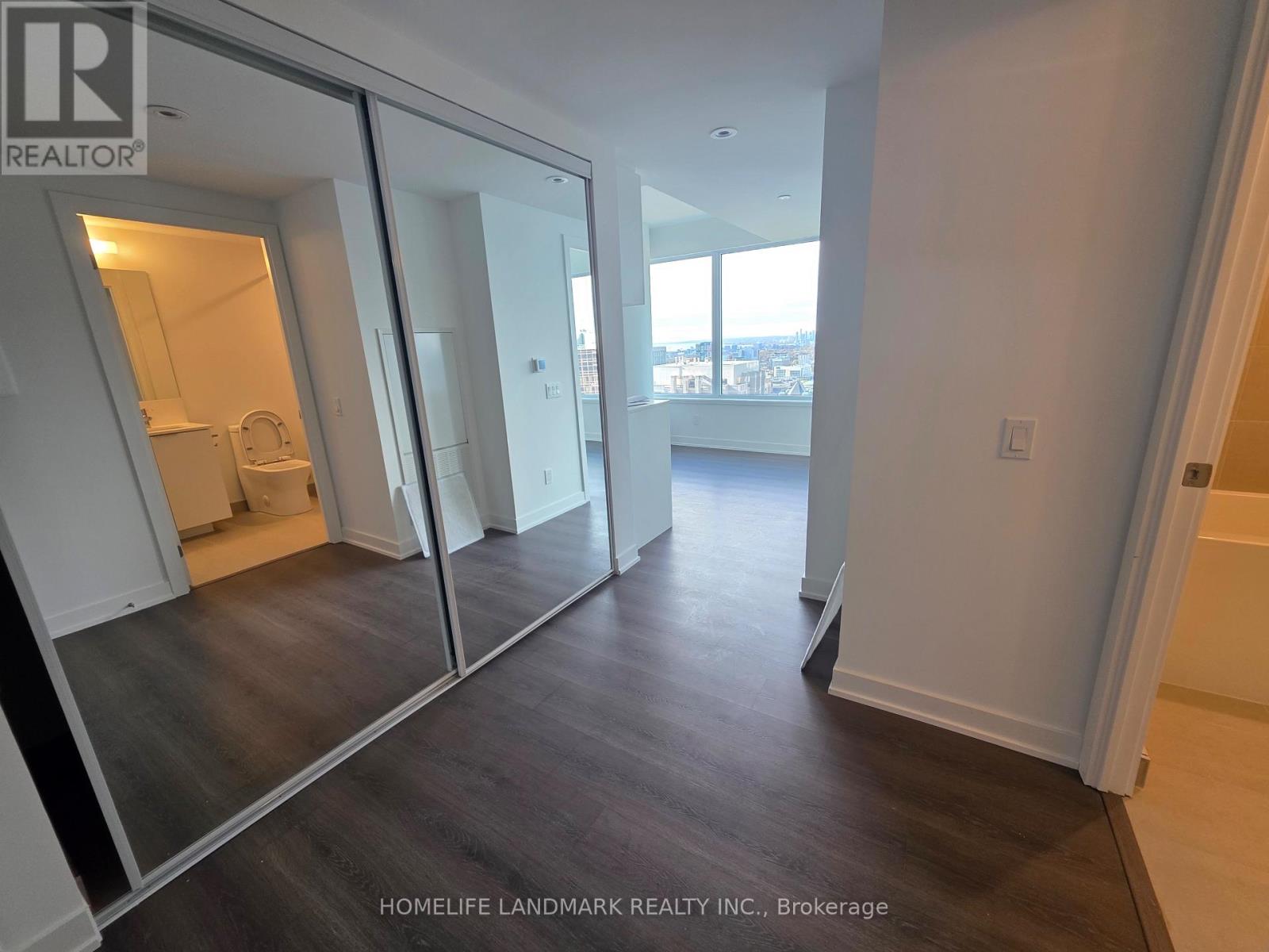 3916 - 8 Wellesley Street W, Toronto, Ontario  M4Y 0J5 - Photo 9 - C12543872