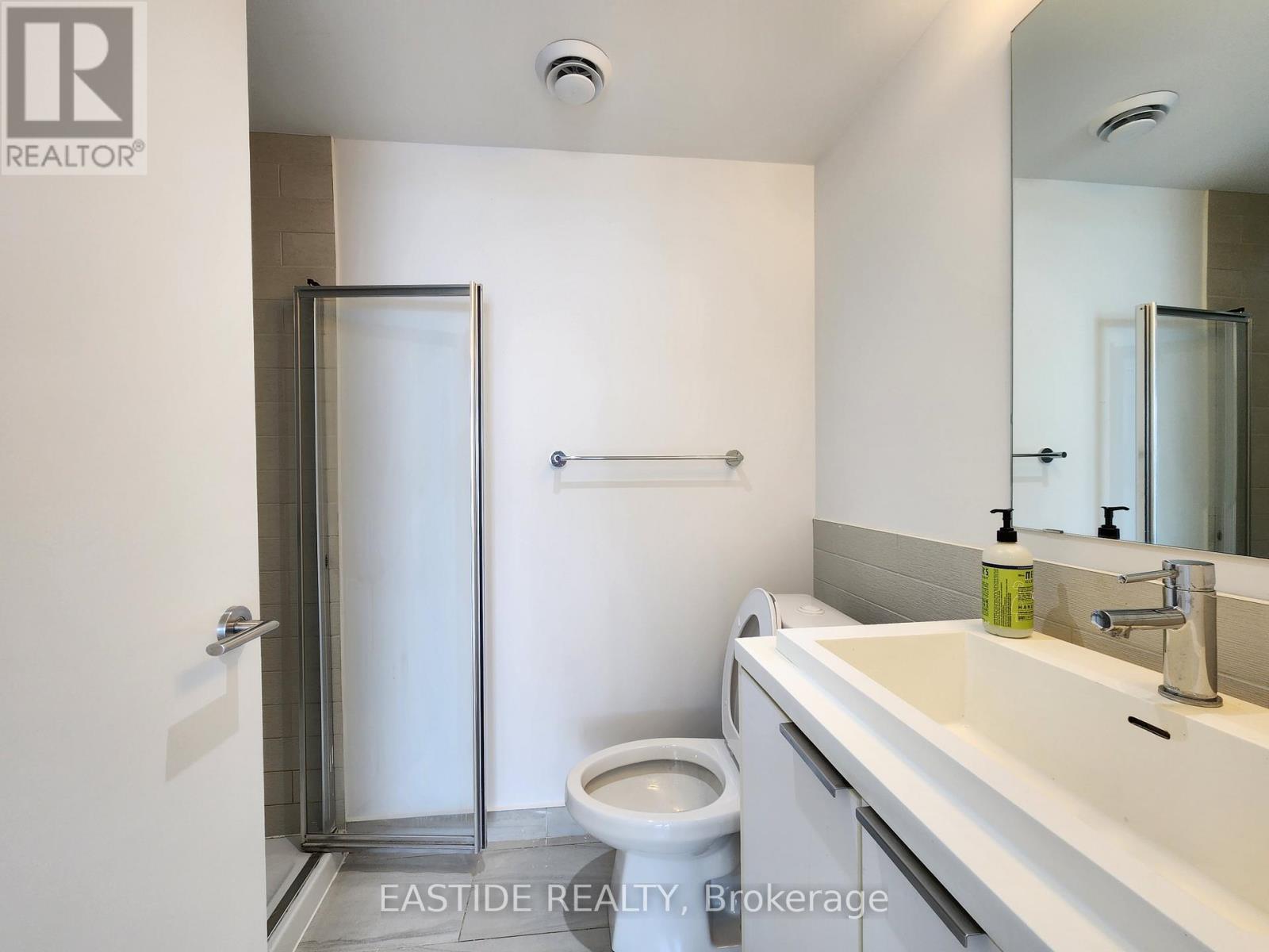 2704 - 6 Sonic Way, Toronto, Ontario  M3C 0P1 - Photo 15 - C12543886