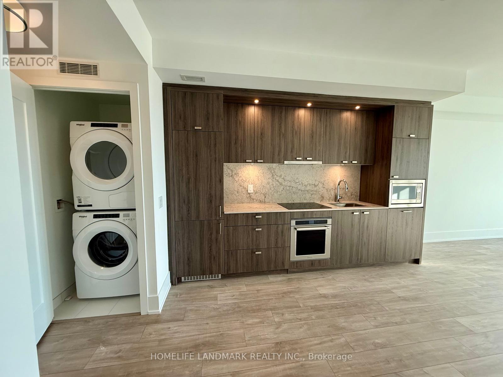 910 - 115 Denison Avenue, Toronto, Ontario  M5T 2E6 - Photo 4 - C12543892