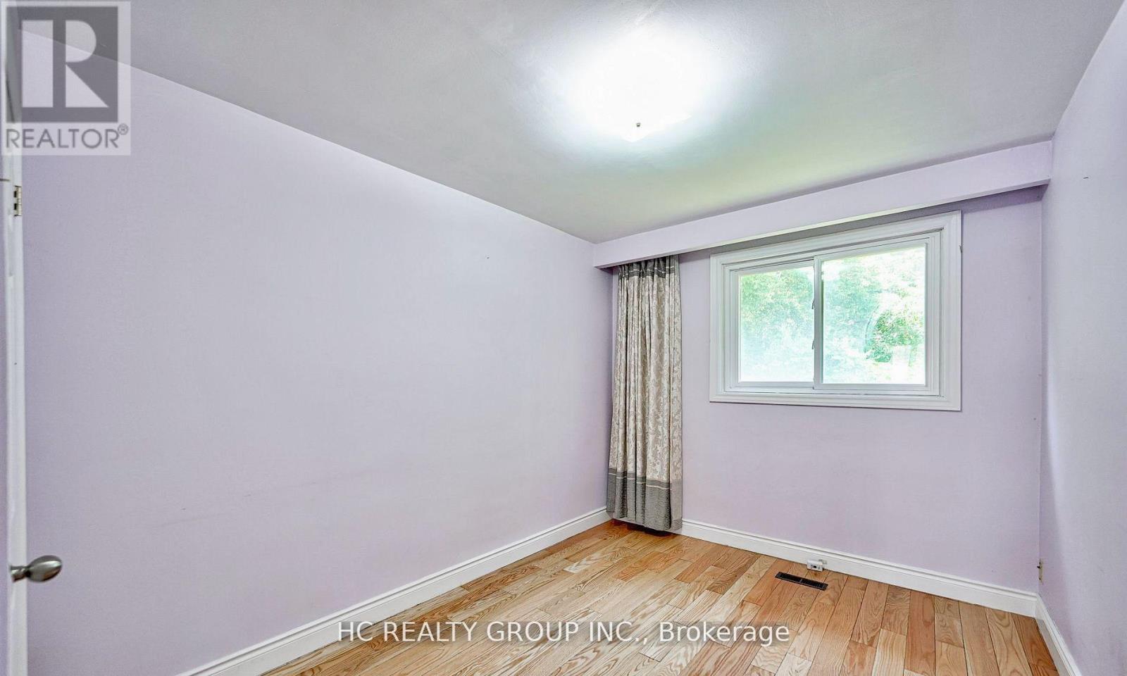 Upper - 20 Greyhound Drive, Toronto, Ontario  M2H 1K3 - Photo 19 - C12543908