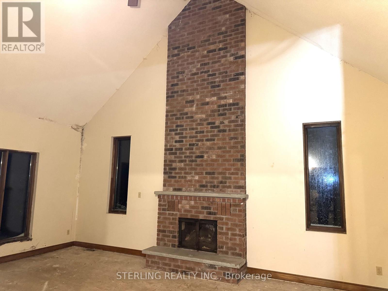 3976 Lakeshore Road, Clarington, Ontario  L1B 1L9 - Photo 5 - E12543852