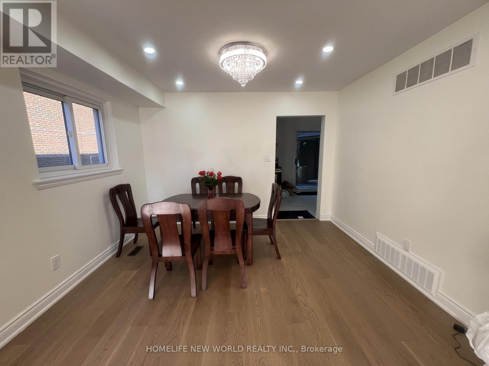 Upper 1 - 69 Silversted Drive, Toronto, Ontario  M1S 3G4 - Photo 13 - E12543878