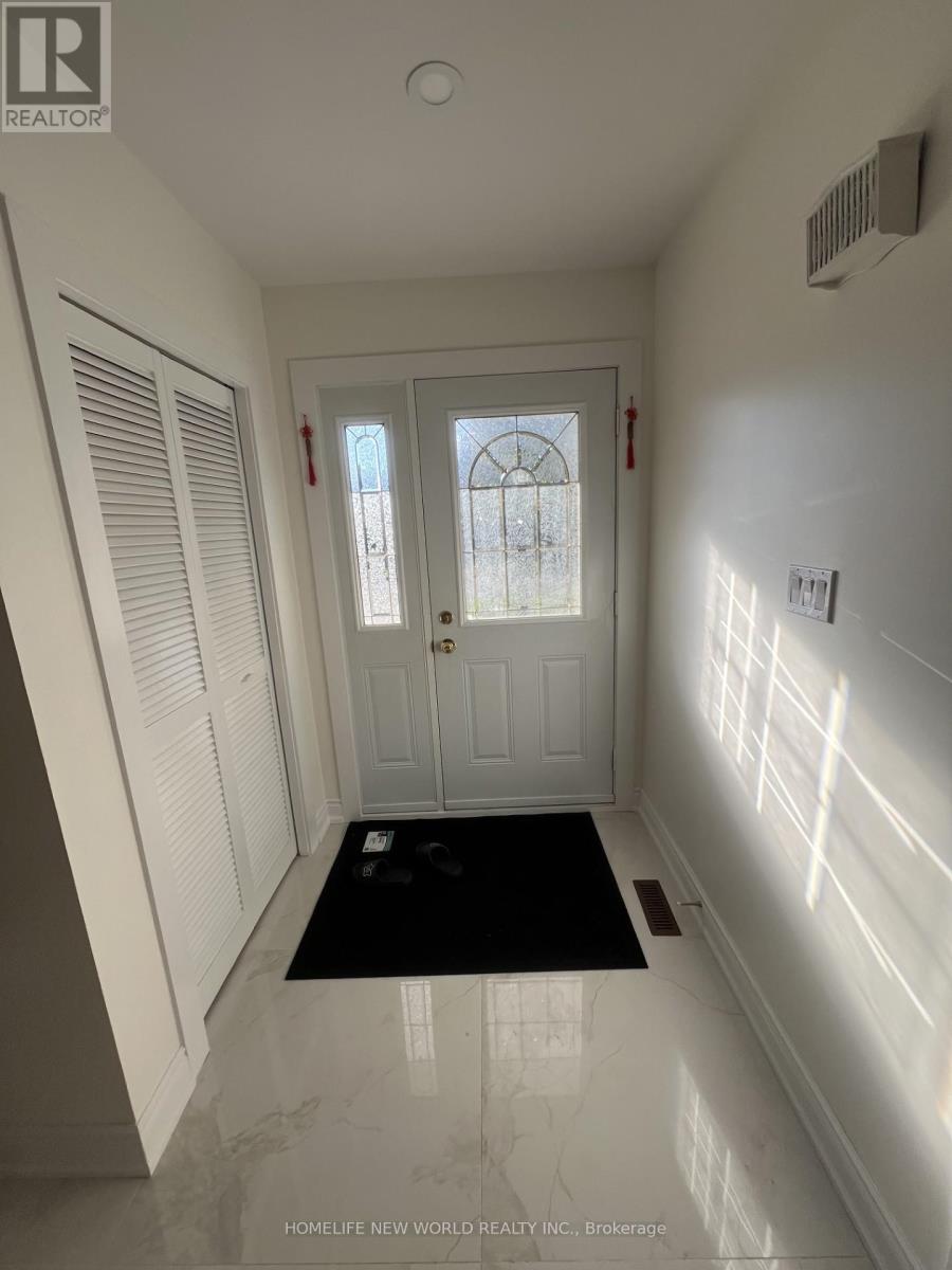 Upper 1 - 69 Silversted Drive, Toronto, Ontario  M1S 3G4 - Photo 5 - E12543878