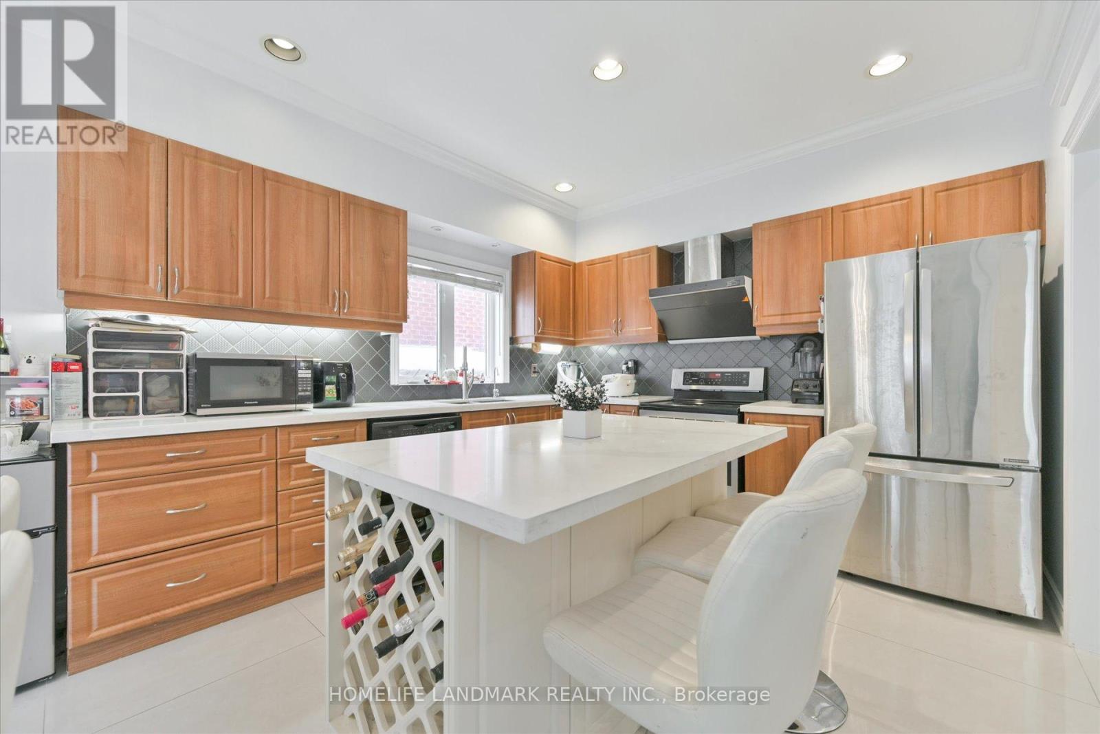 M & 2nd - 230 Devonsleigh Boulevard, Richmond Hill, Ontario  L4S 1H2 - Photo 16 - N12543888