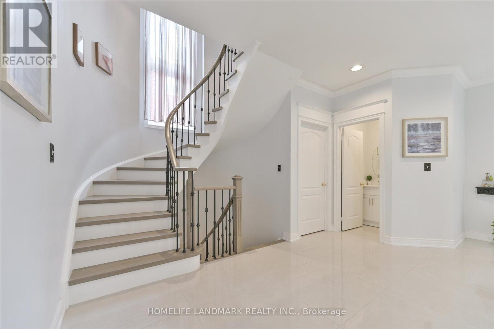 M & 2nd - 230 Devonsleigh Boulevard, Richmond Hill, Ontario  L4S 1H2 - Photo 21 - N12543888