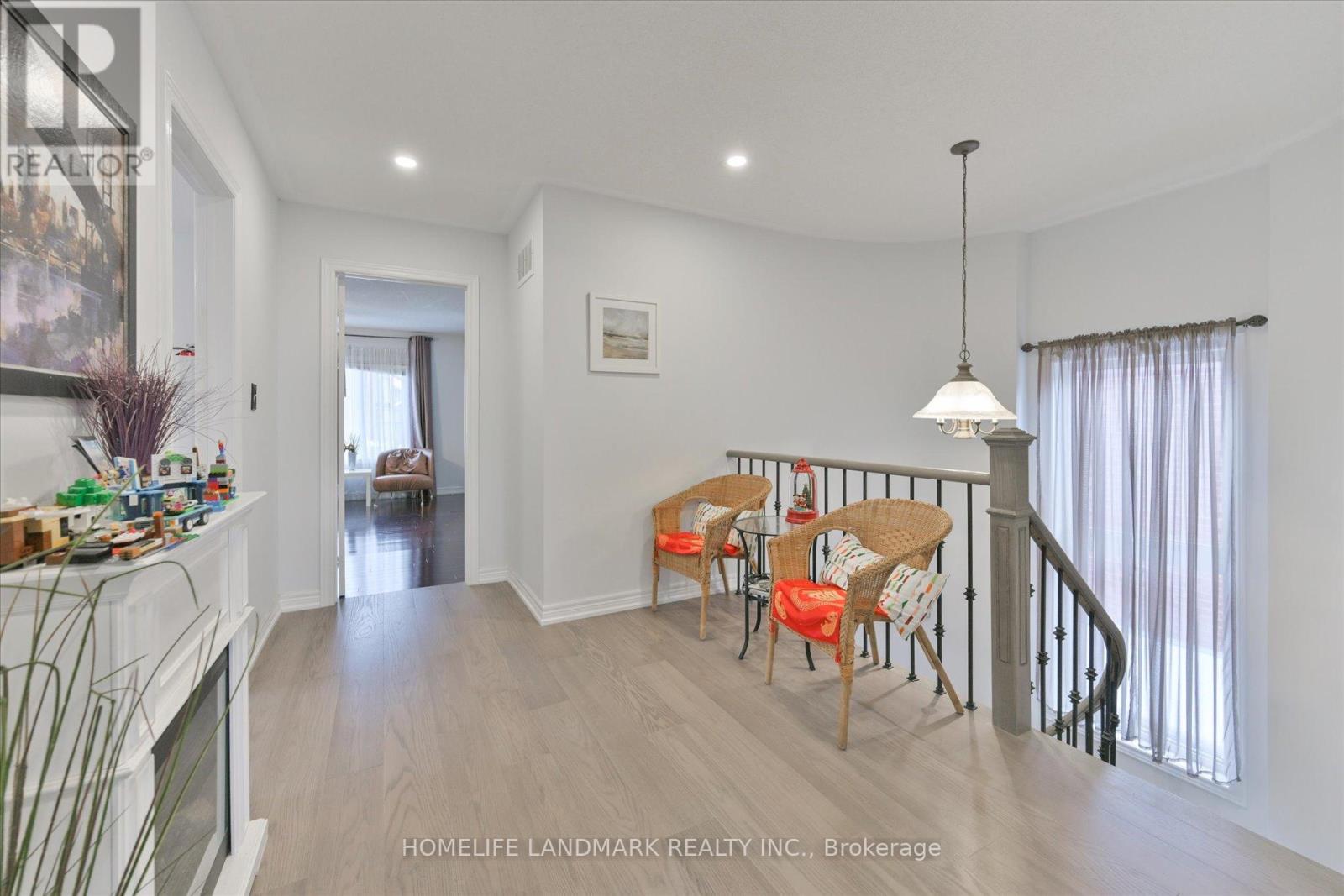 M & 2nd - 230 Devonsleigh Boulevard, Richmond Hill, Ontario  L4S 1H2 - Photo 22 - N12543888