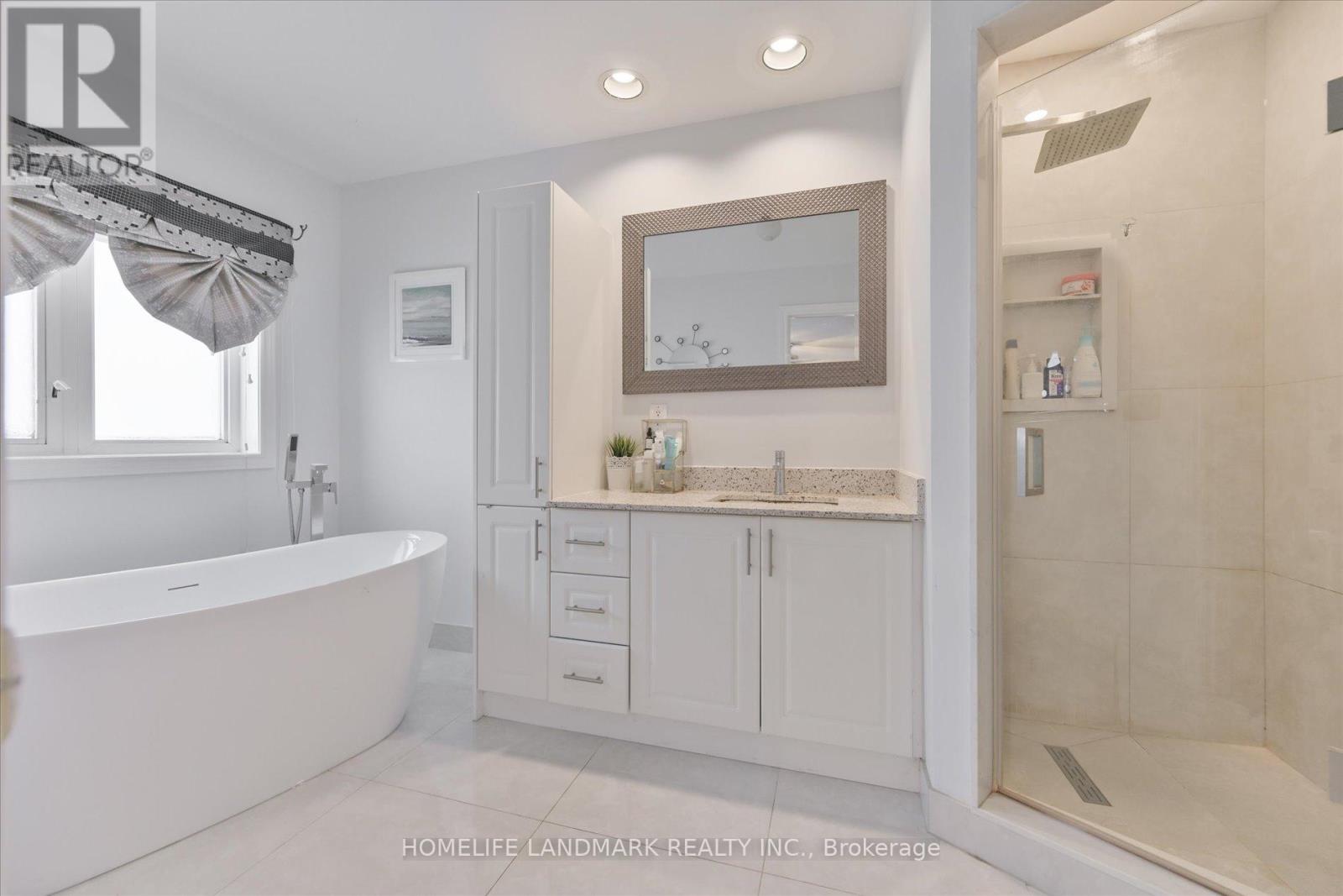 M & 2nd - 230 Devonsleigh Boulevard, Richmond Hill, Ontario  L4S 1H2 - Photo 26 - N12543888