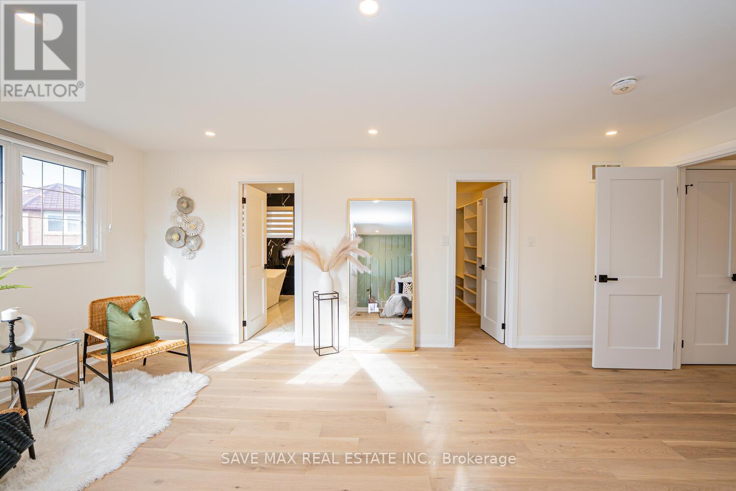 1612 Moongate Crescent E, Mississauga, Ontario  L5M 4T1 - Photo 18 - W12543902