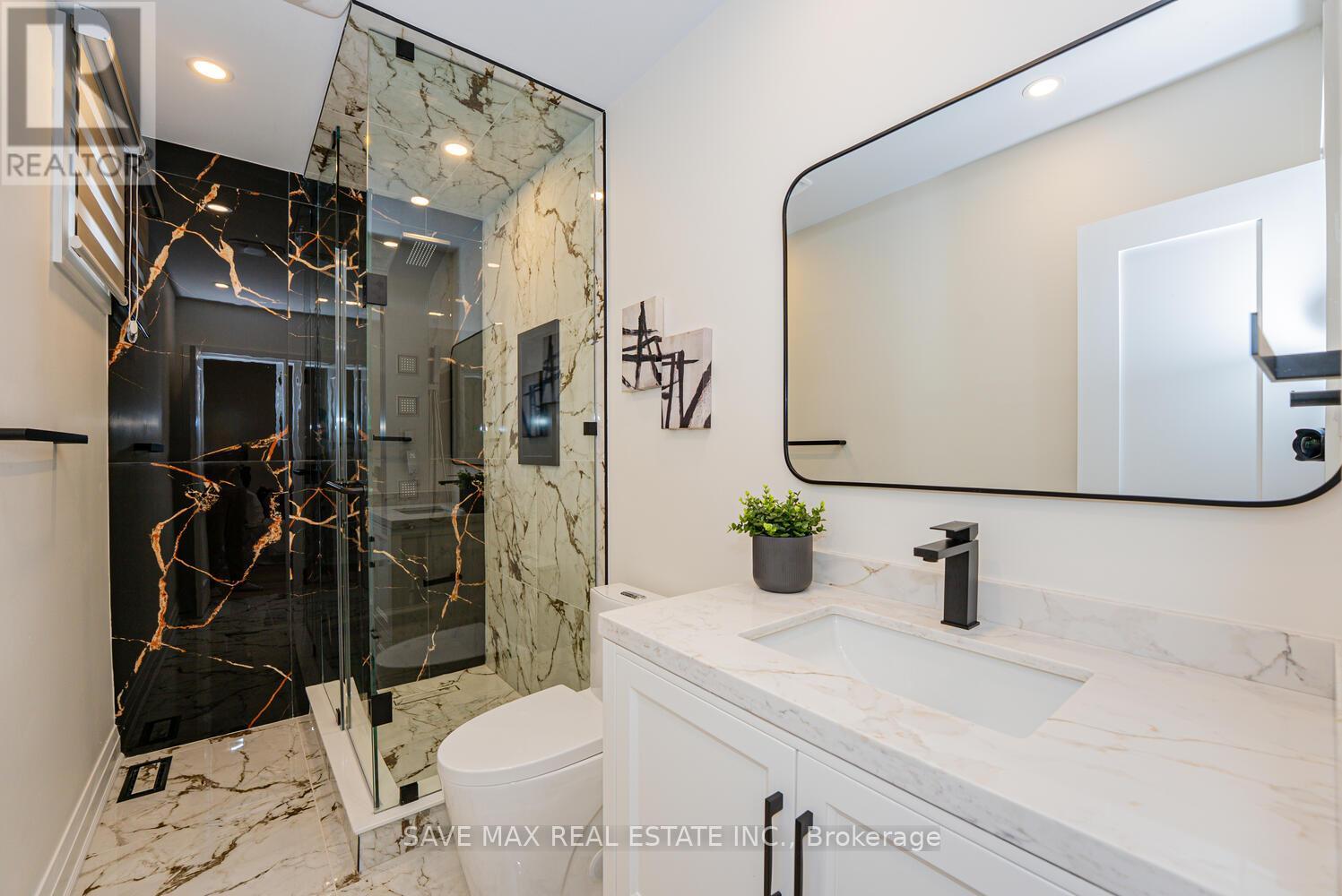 1612 Moongate Crescent E, Mississauga, Ontario  L5M 4T1 - Photo 24 - W12543902