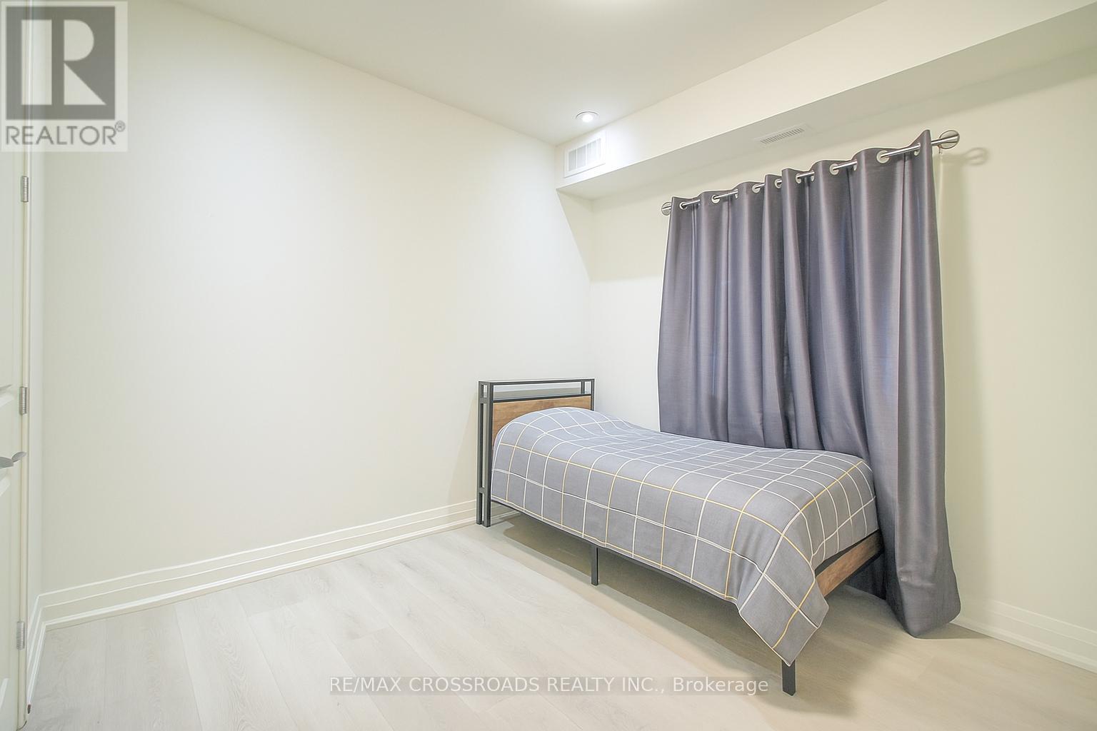 404 - 233 Watson Avenue, Windsor, Ontario  N8S 3R8 - Photo 9 - X12543854