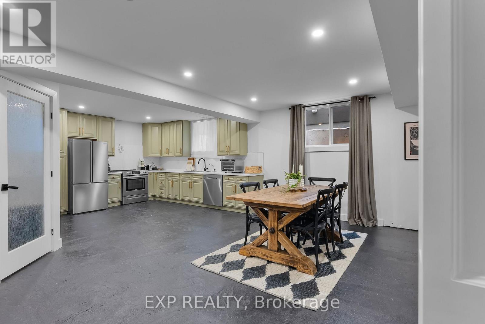 2218 Portage Road, Niagara Falls, Ontario L2J 0C2 - Photo 39 - X12543918