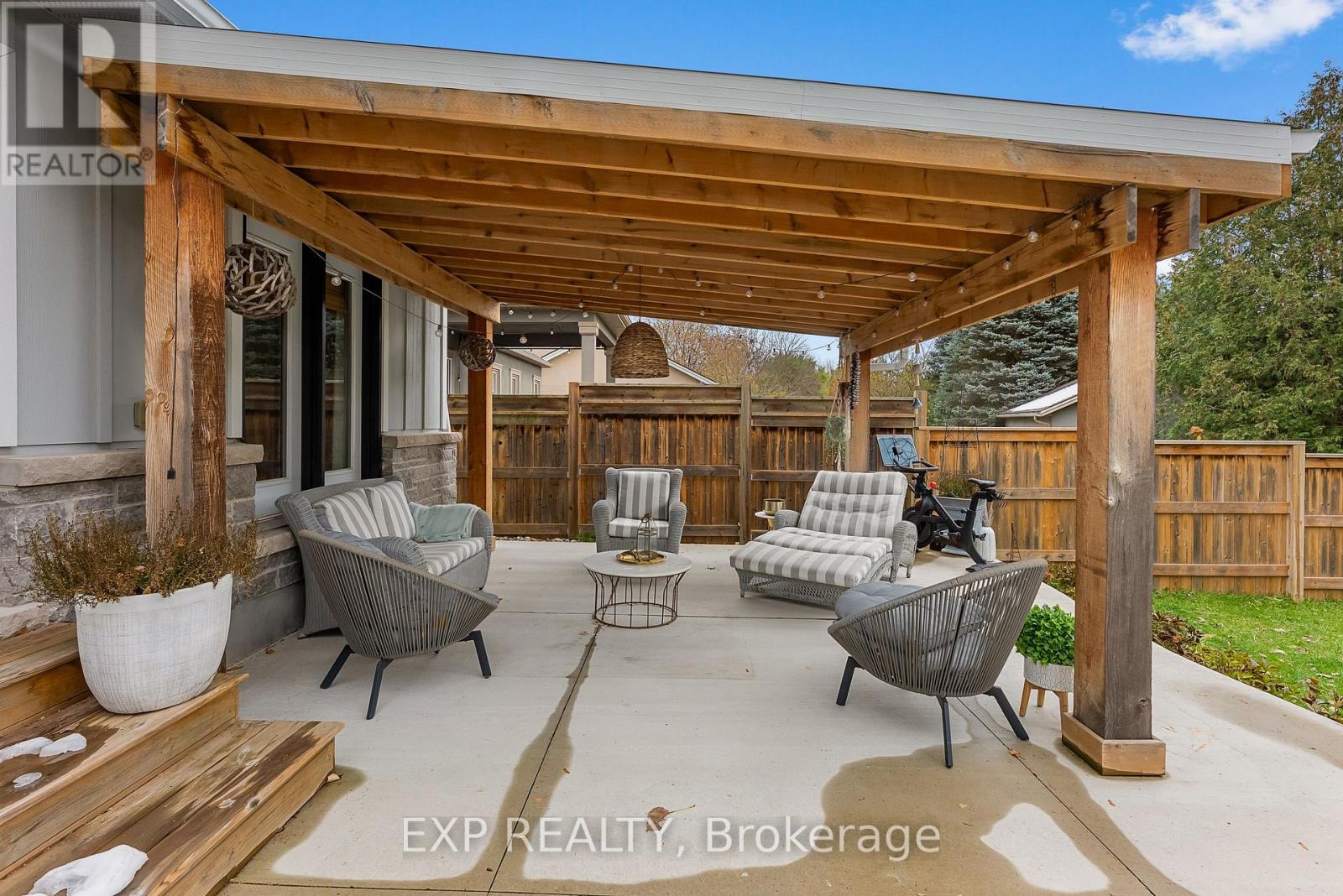 2218 Portage Road, Niagara Falls, Ontario L2J 0C2 - Photo 45 - X12543918