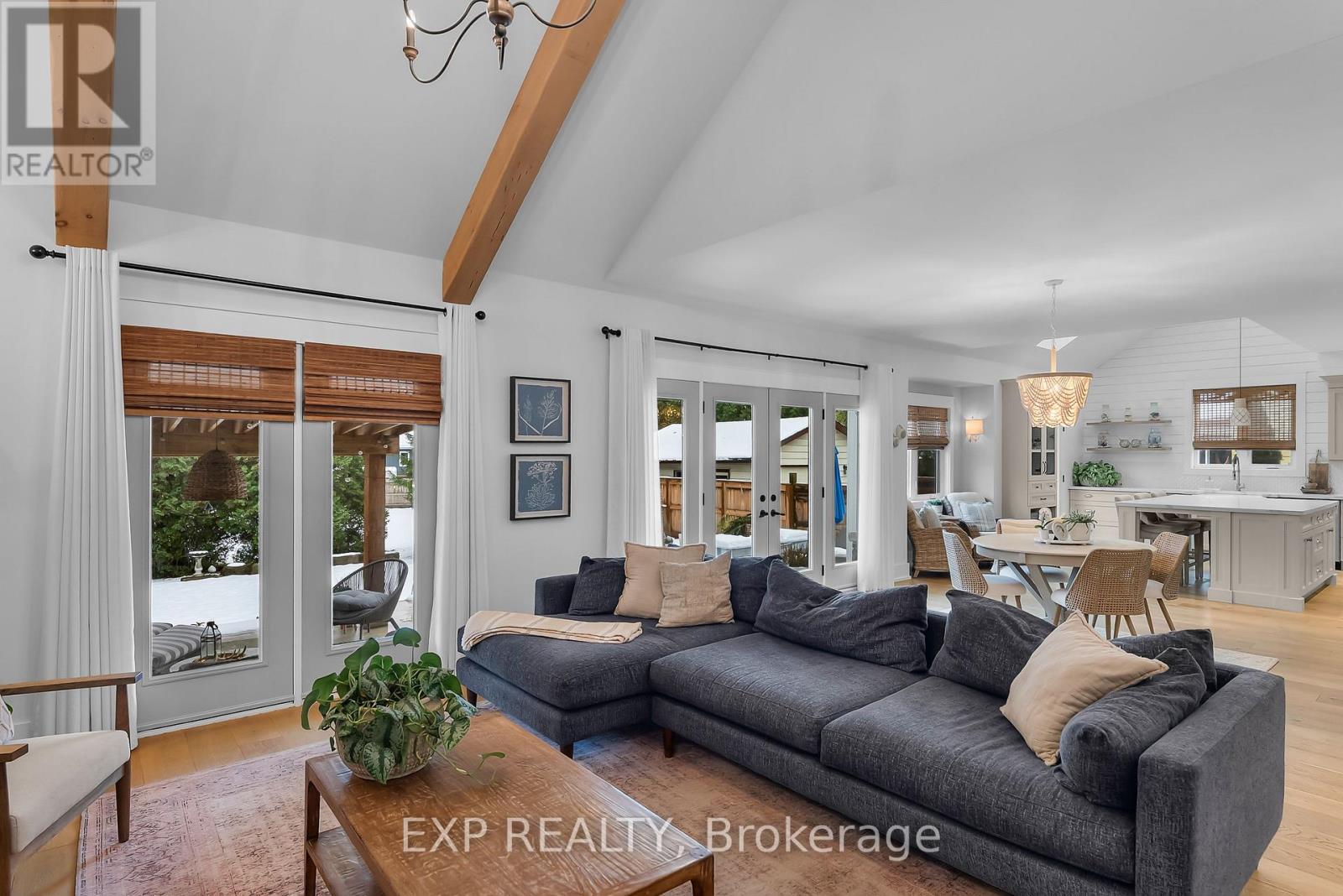 2218 Portage Road, Niagara Falls, Ontario L2J 0C2 - Photo 8 - X12543918