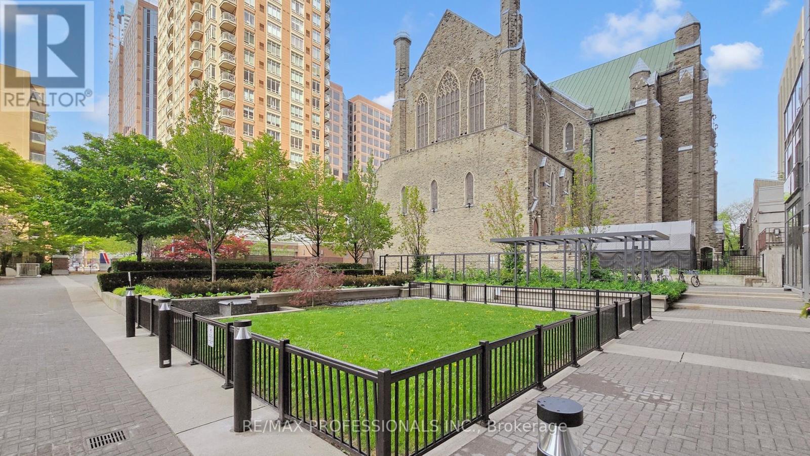 2706 - 28 Ted Rogers Way, Toronto, Ontario  M4Y 2J4 - Photo 45 - C12543600