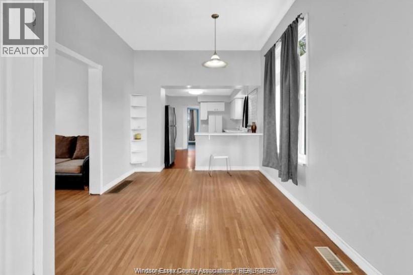 272 Mckay Avenue, Windsor, Ontario N9B 1Z4 - Photo 2 - 25028595