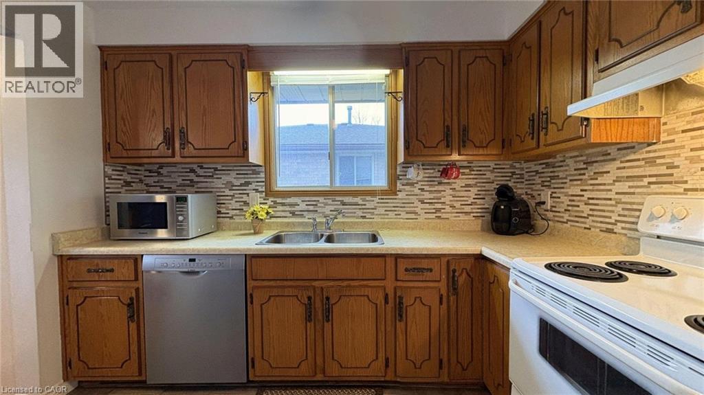 15 Albion Street, Kitchener, Ontario N2E 2R9 - Photo 17 - 40786417