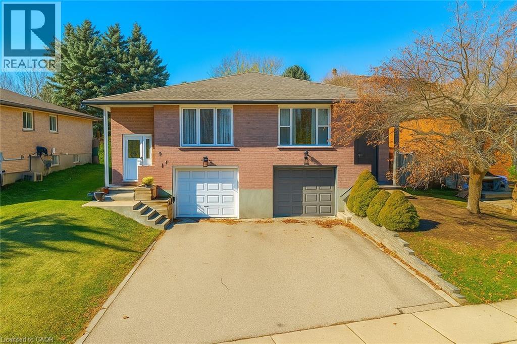 15 Albion Street, Kitchener, Ontario N2E 2R9 - Photo 3 - 40786417