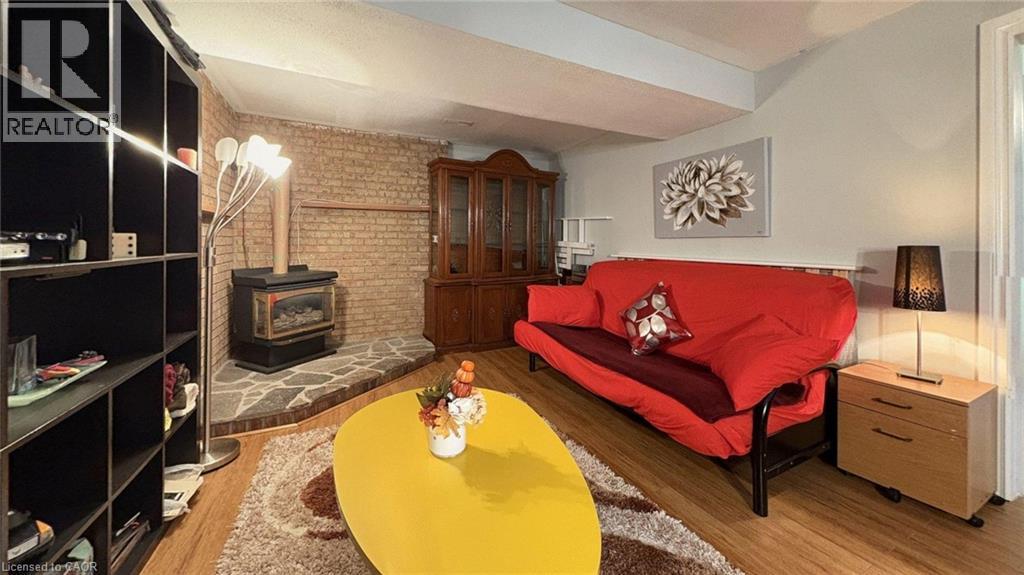 15 Albion Street, Kitchener, Ontario N2E 2R9 - Photo 39 - 40786417