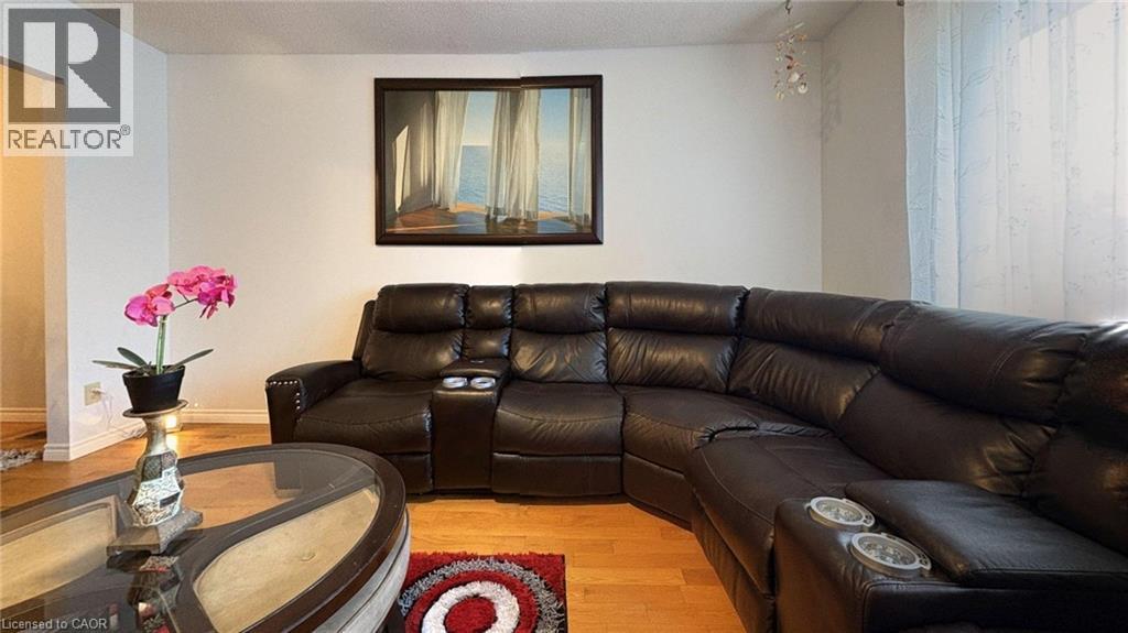 15 Albion Street, Kitchener, Ontario N2E 2R9 - Photo 8 - 40786417