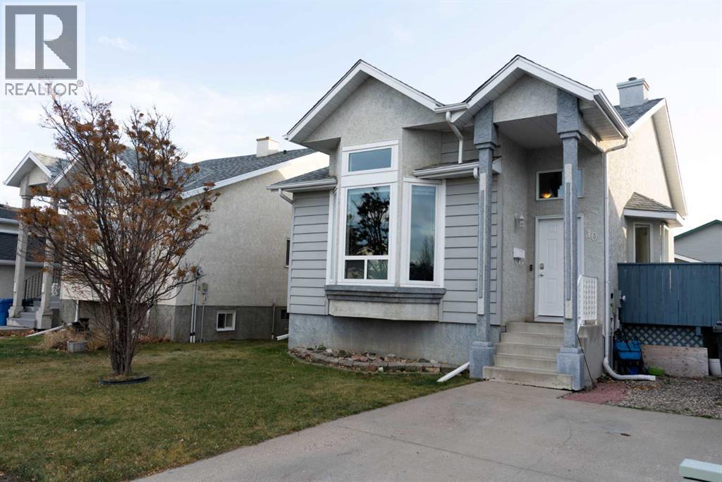 10 Assiniboia Way W, Lethbridge, Alberta  T1K 6W2 - Photo 1 - A2270543