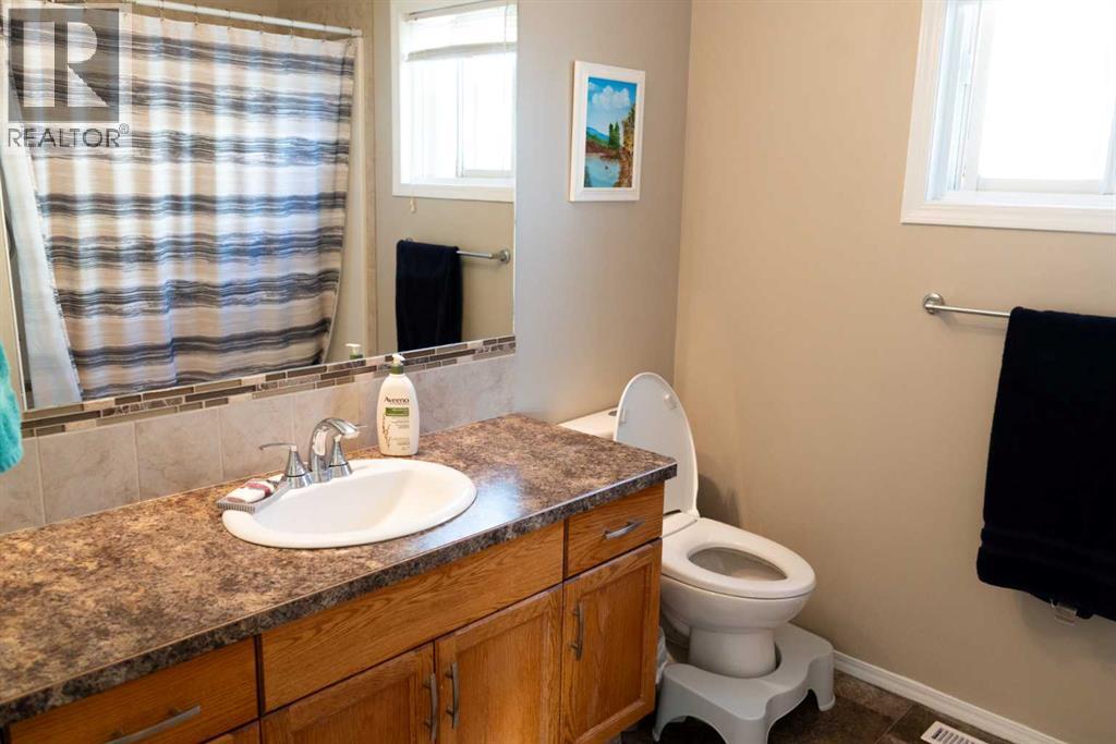 10 Assiniboia Way W, Lethbridge, Alberta  T1K 6W2 - Photo 17 - A2270543