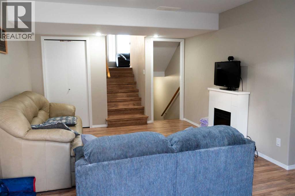 10 Assiniboia Way W, Lethbridge, Alberta  T1K 6W2 - Photo 21 - A2270543