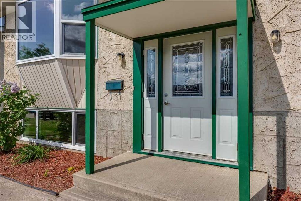 78 Nichols Crescent, Red Deer, Alberta  T4P 1P6 - Photo 4 - A2226891