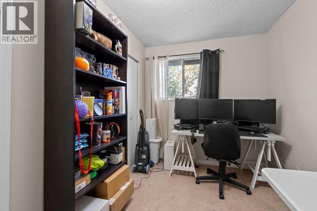 5812 22 Avenue Ne, Calgary, Alberta  T1Y 4P7 - Photo 12 - A2256055