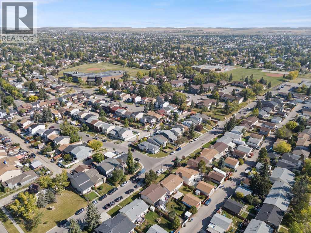 5812 22 Avenue Ne, Calgary, Alberta  T1Y 4P7 - Photo 35 - A2256055