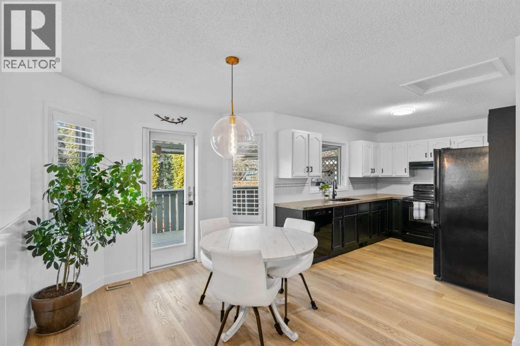 104 Hampshire Close Nw, Calgary, Alberta  T3A 4X9 - Photo 13 - A2267985