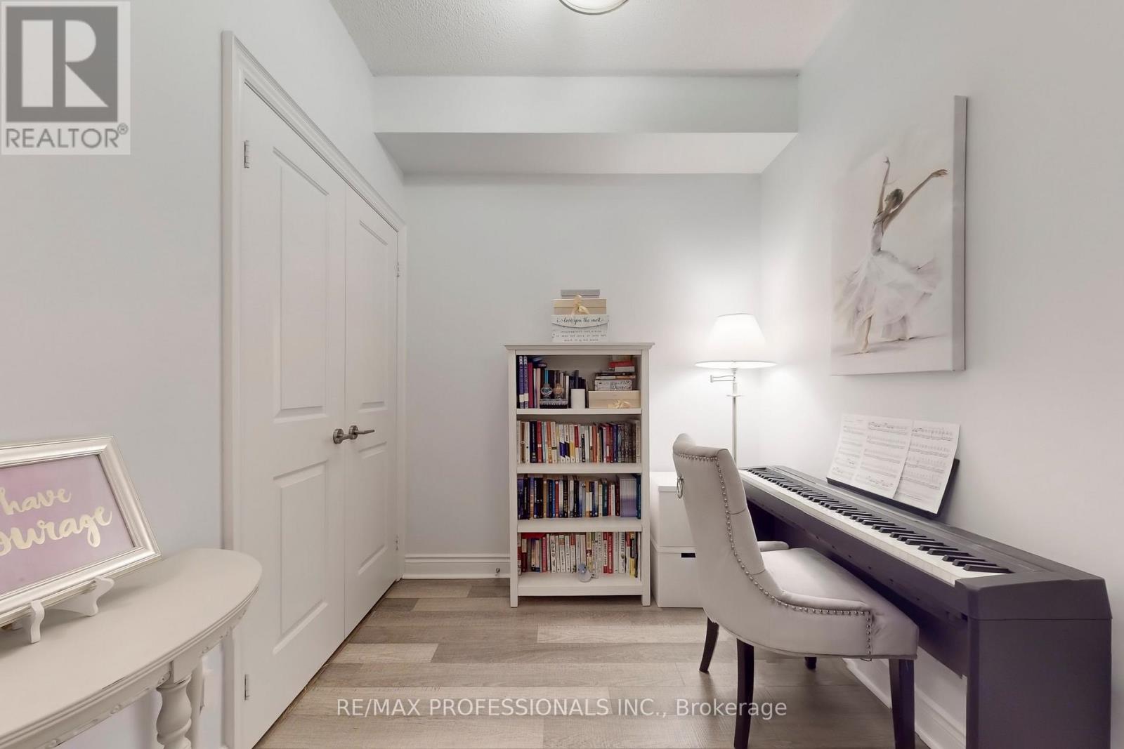 2706 - 28 Ted Rogers Way, Toronto, Ontario  M4Y 2J4 - Photo 22 - C12543600