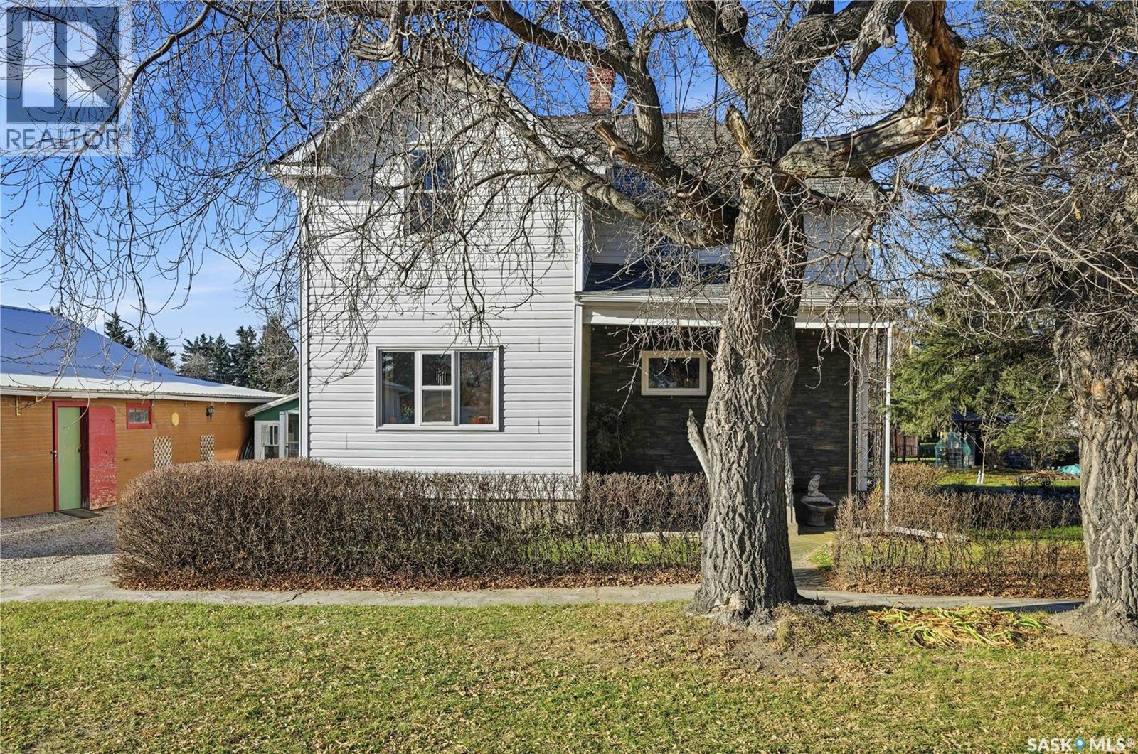 204 Main Street, Kendal, Saskatchewan  S0G 2P0 - Photo 1 - SK024033