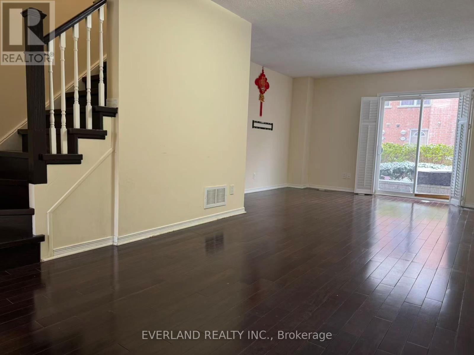 30 Faithful Way, Markham, Ontario L3R 1A1 - Photo 3 - N12543910