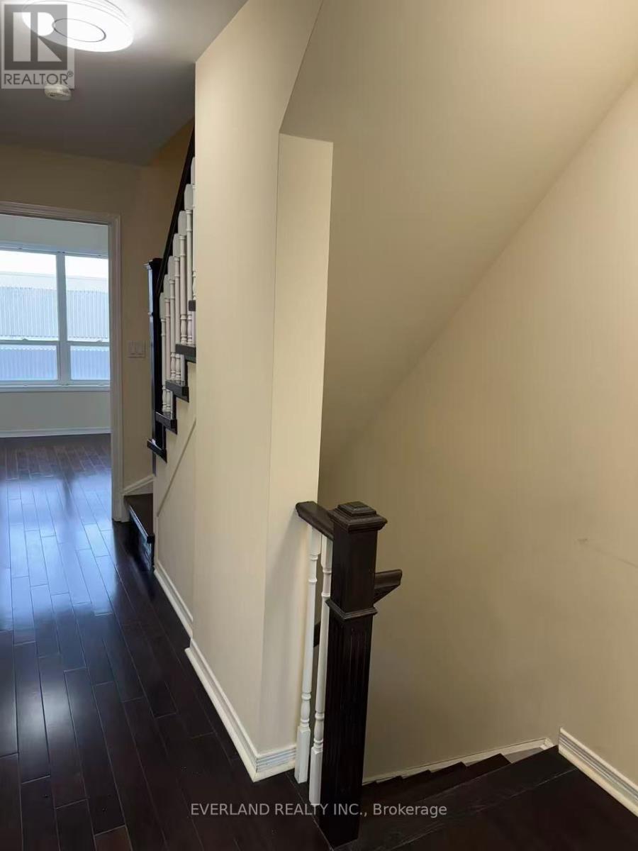 30 Faithful Way, Markham, Ontario L3R 1A1 - Photo 7 - N12543910