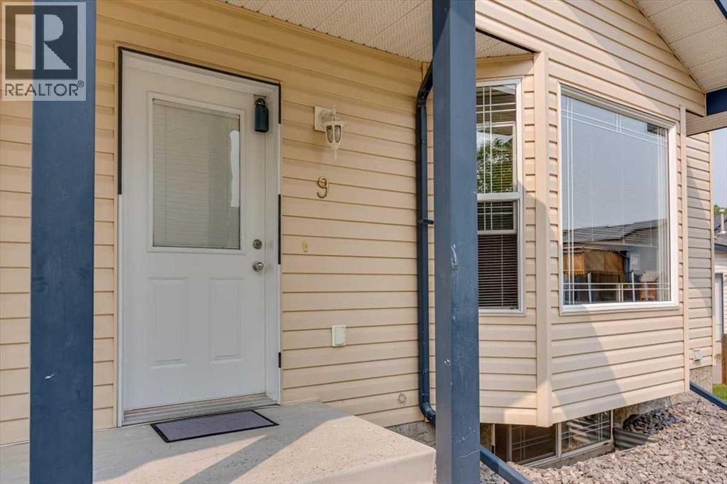 9, 2 Hinshaw Drive, Sylvan Lake, Alberta  T4S 2J2 - Photo 4 - A2230118